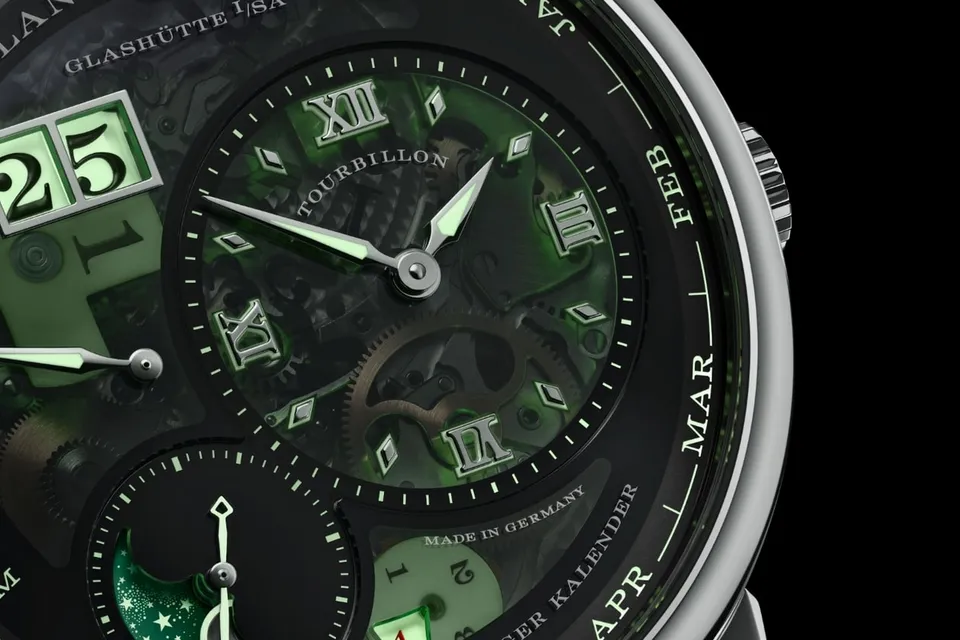 a-lange-et-sohne-illumine-le-salon-watches-and-wonders-2026-carousel-6.jpg