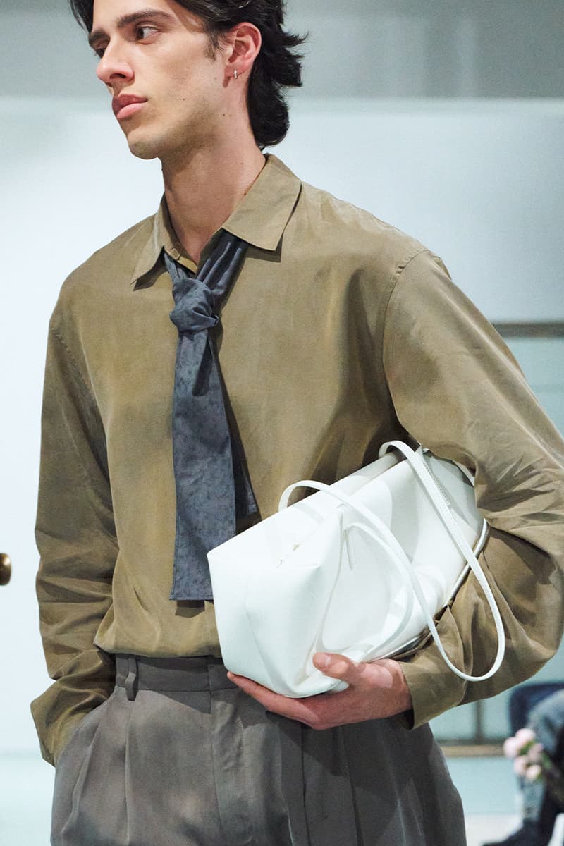 AMOMENTO Fall/Winter 2026 Shanghai Fashion Week Runway Show seoul korea fashion brand minimalist