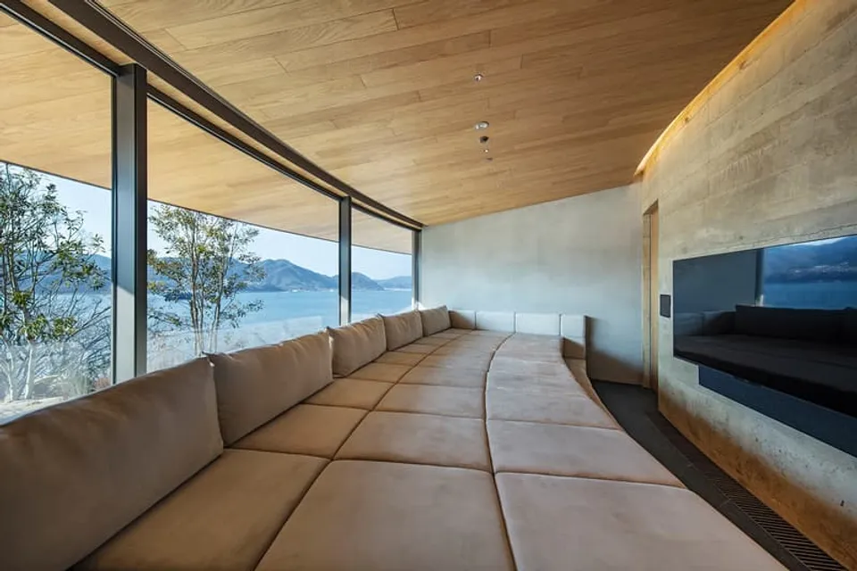 Bjarke Ingels apporte un futurisme audacieux au Japon avec NOT A HOTEL Setouchi