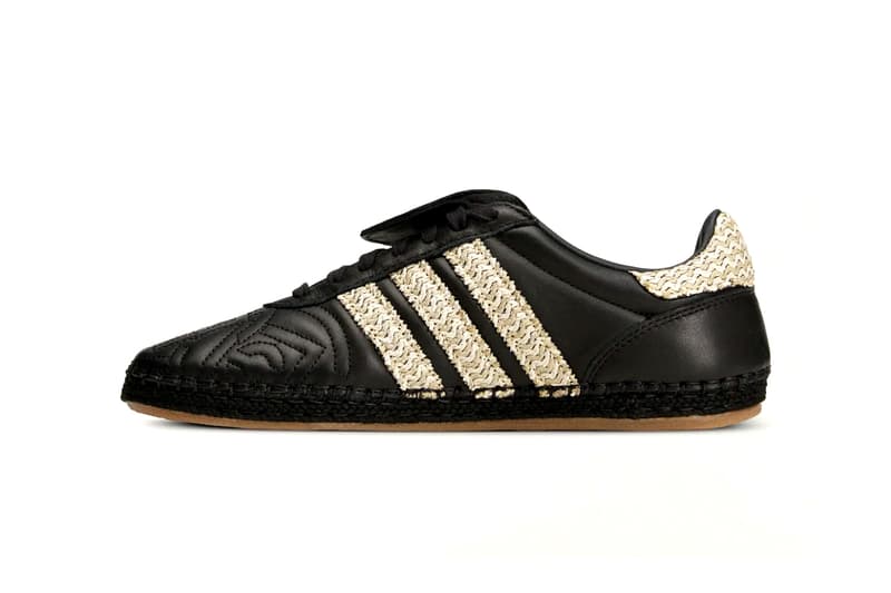 Chaussure noire avec rayures blanches sur le côté