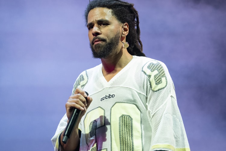 J. Cole signe un contrat avec l'Association chinoise de basketball avec les Nanjing Monkey Kings