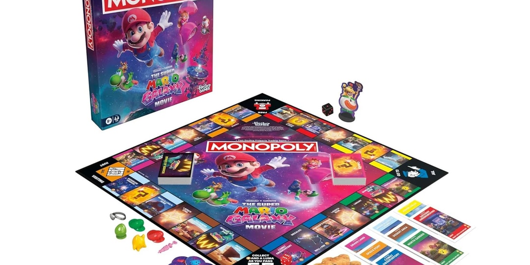 Plateau de jeu Monopoly Super Mario Bros avec accessoires colorés.