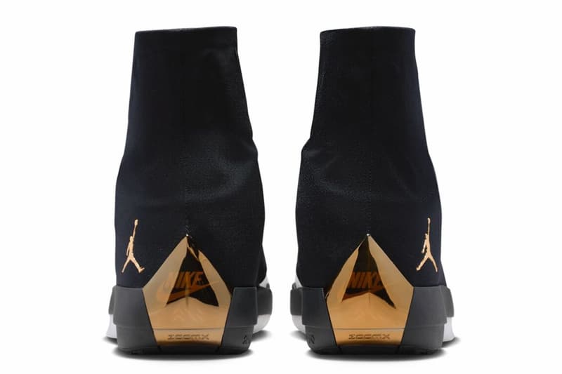 jordan-devoile-les-air-jordan-4028-noirdore-metallique-carousel-5.jpg