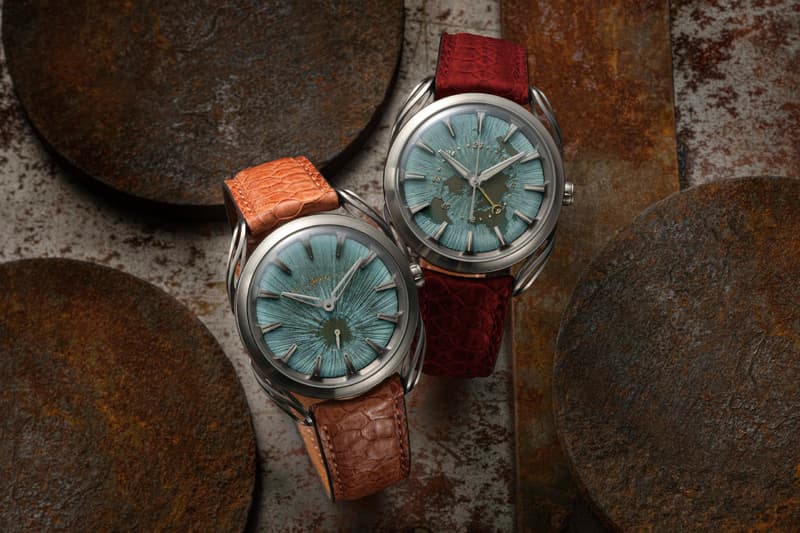 Deux montres sur fonds métalliques rouillés, bracelets orange et rouge.