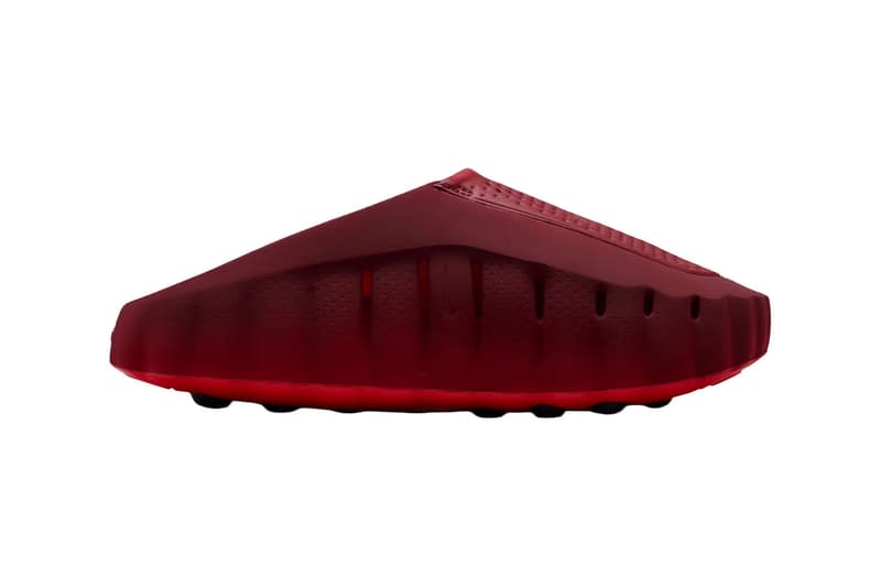 Chaussure rouge avec design futuriste et minimaliste