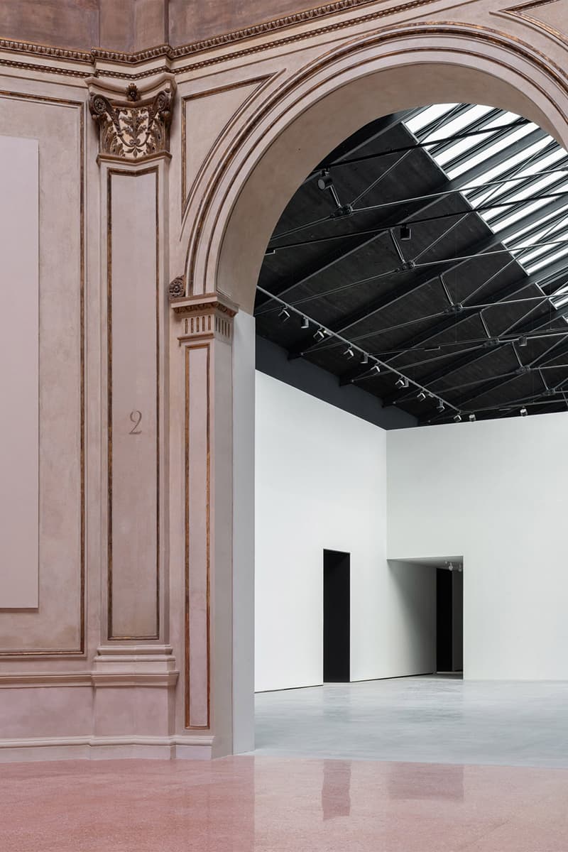 Réouverture du Pavillon Central Giardini della Biennale à la Biennale d'art de Venise Arianna Laurenzi Cristiano Frizzel