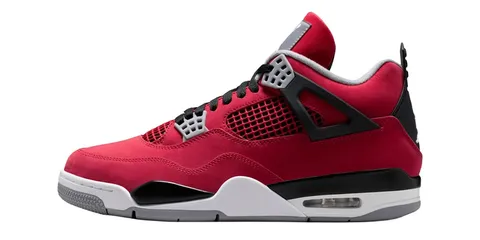 Chaussure rouge et noire avec semelle blanche et filet sur les côtés.