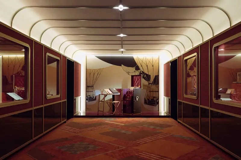 Intérieur futuriste avec mobilier moderne et éclairage doux.