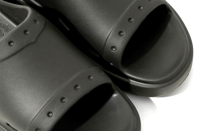 Informations sur la sortie de la collaboration NEEDLES x PPACO Lux-2 Sliders Needles Edition Studs