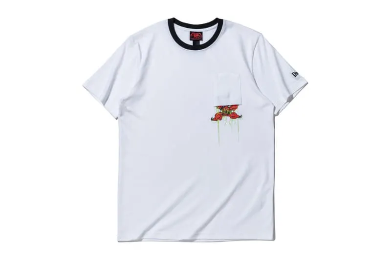 T-shirt blanc avec imprimé graphique coloré sur le devant.