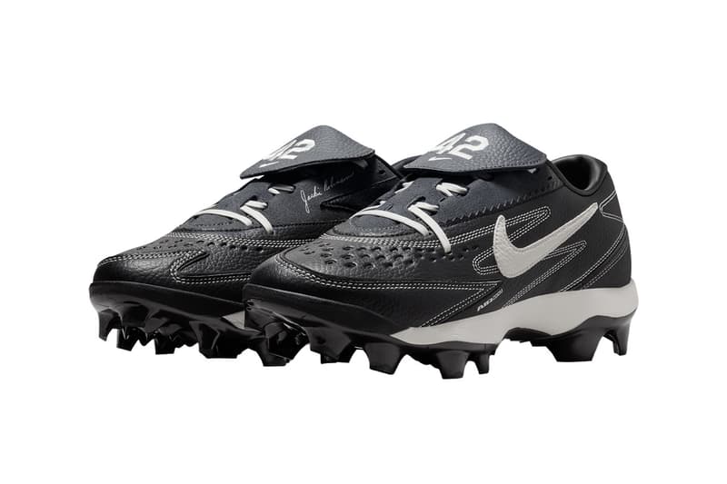 Chaussures de sport noires avec logo Swoosh blanc