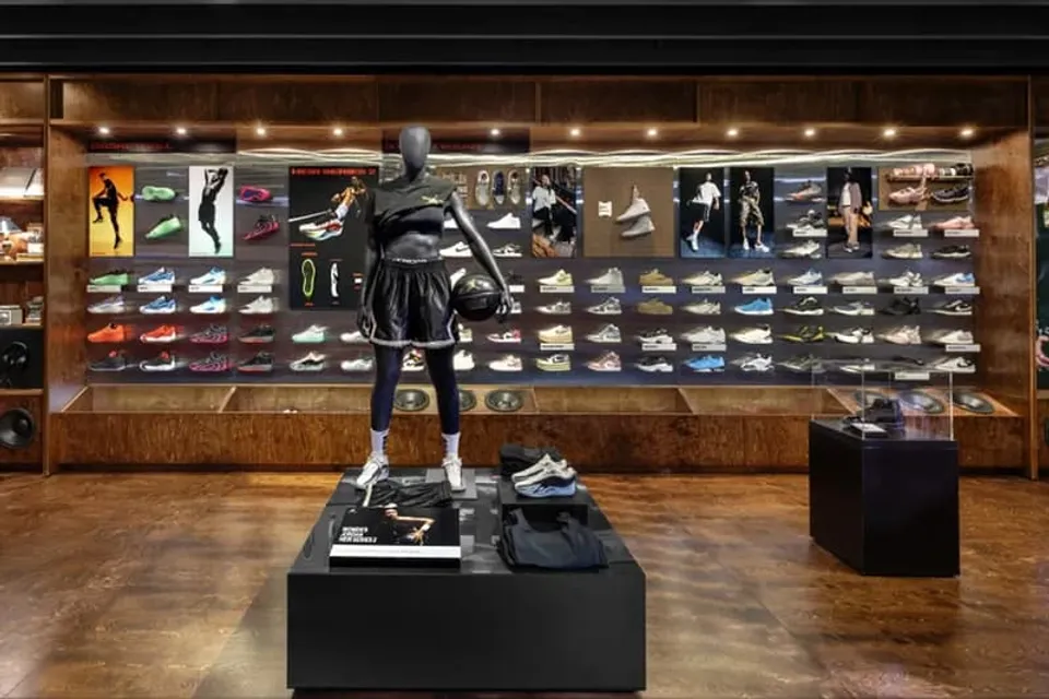 nike-et-jordan-un-pop-up-store-a-decouvrir-a-paris-carousel-5.jpg