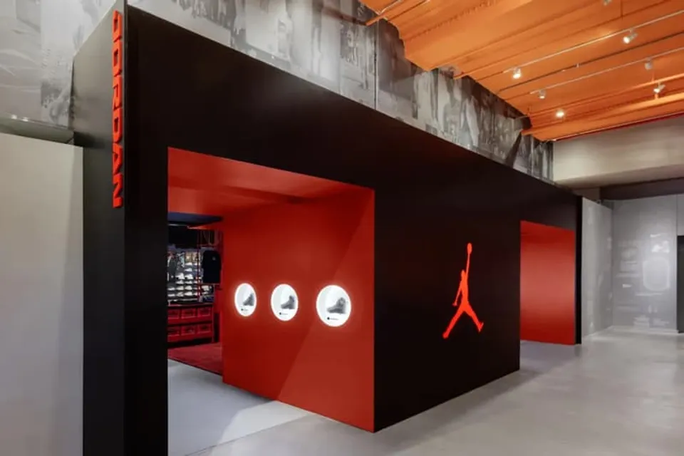 nike-et-jordan-un-pop-up-store-a-decouvrir-a-paris-carousel-6.jpg