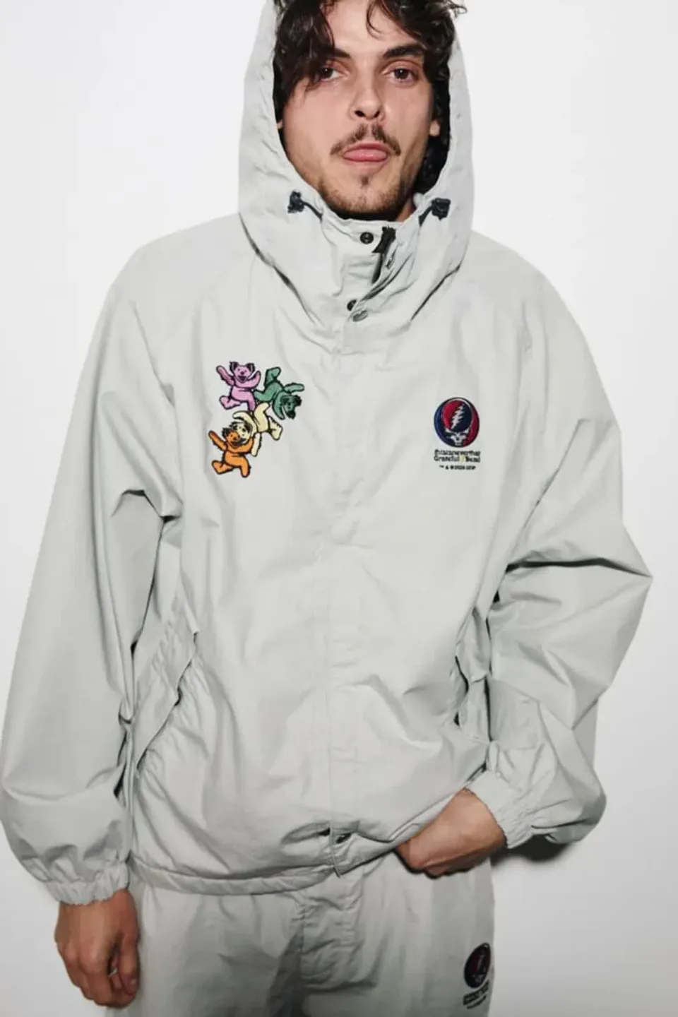 quand-le-rock-rencontre-le-streetwear-la-collaboration-entre-grateful-dead-et-thisisneverthat-carousel-1.jpg
