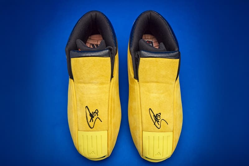 sothebys-devoile-la-collection-unique-de-sneakers-de-stephen-curry-carousel-8.jpg