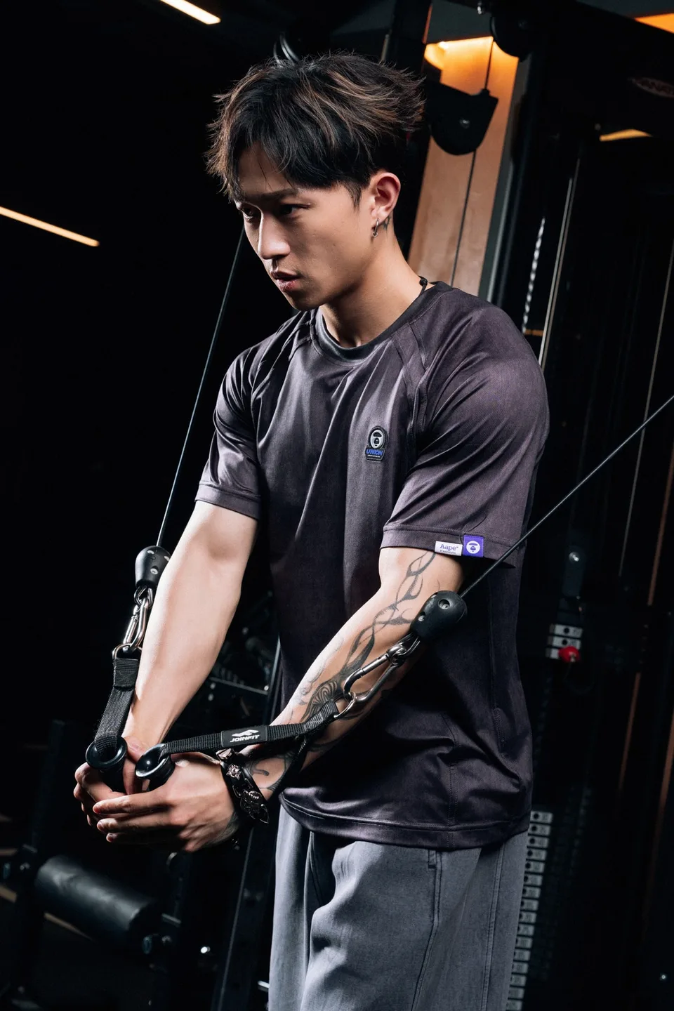 aape-by-a-bathing-ape-devoile-sa-collection-gym-avec-15-stars-hongkongaises/carousel-12.jpg
