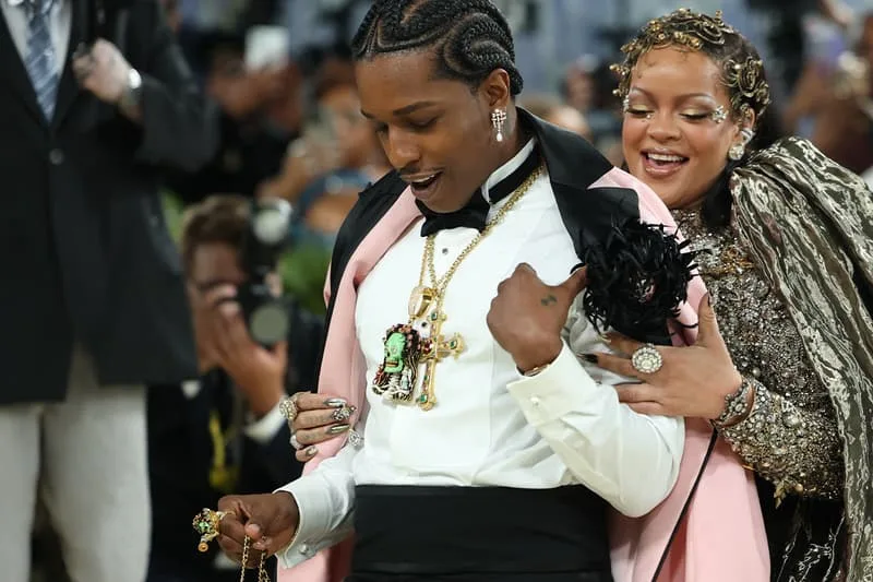adollarap-rocky-bijou-unique-au-met-gala-2026/carousel-1.jpg