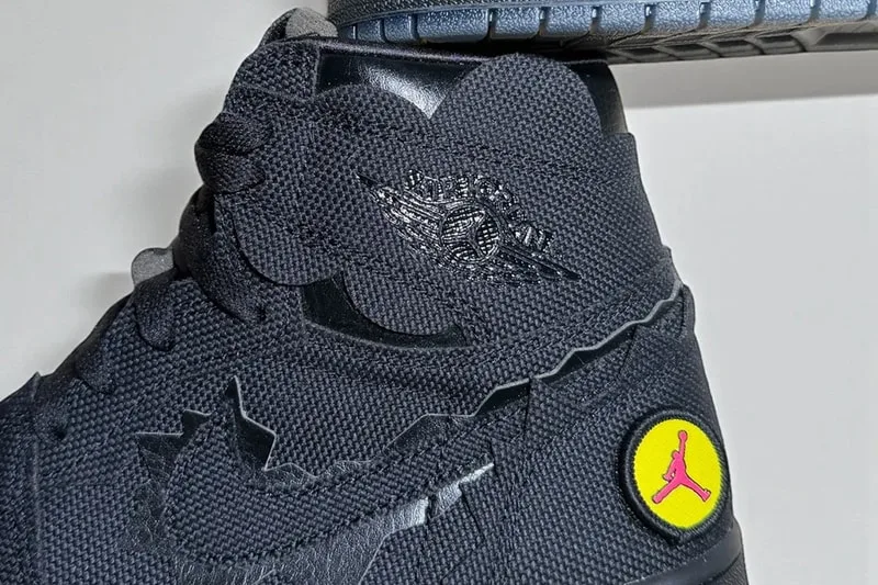 air-jordan-1-de-j-balvin-decouverte-du-modele-exclusif/carousel-6.jpg