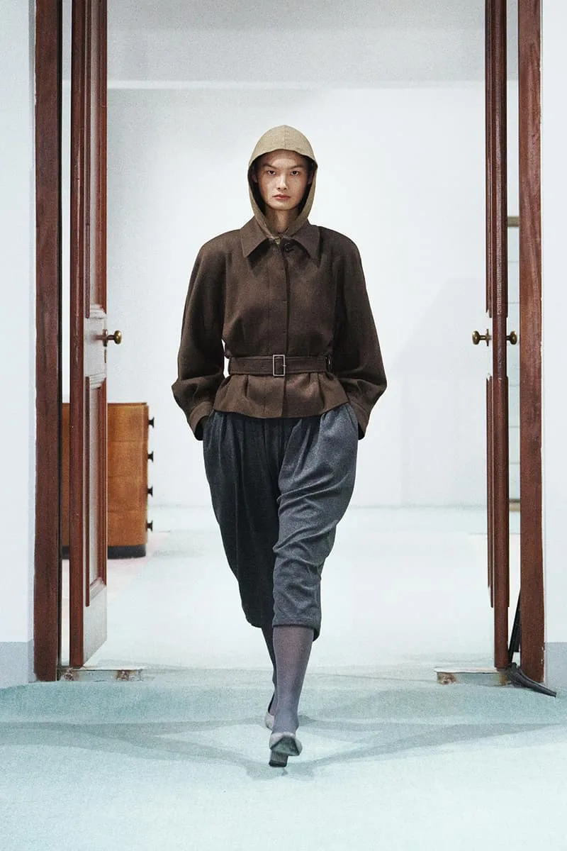 Défilé AMOMENTO automne/hiver 2026 à la Shanghai Fashion Week, marque de mode minimaliste de Séoul, Corée