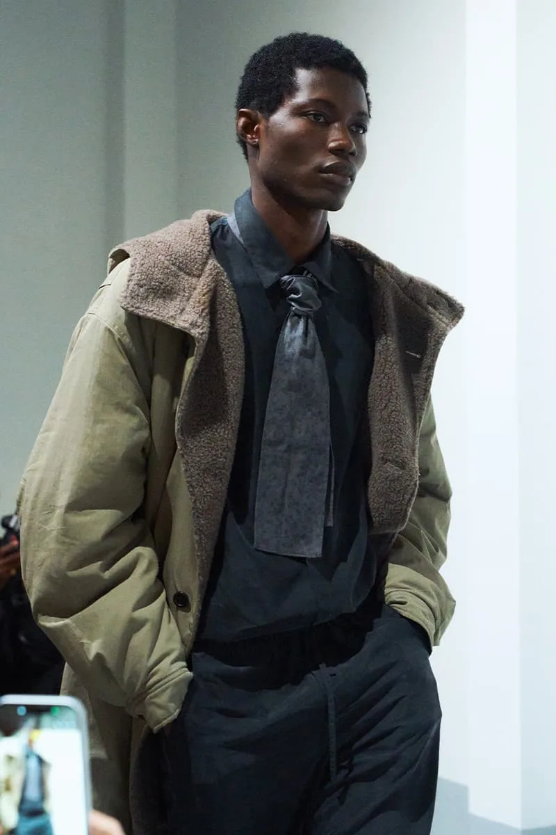 Défilé AMOMENTO automne/hiver 2026 à la Shanghai Fashion Week, marque de mode minimaliste de Séoul, Corée