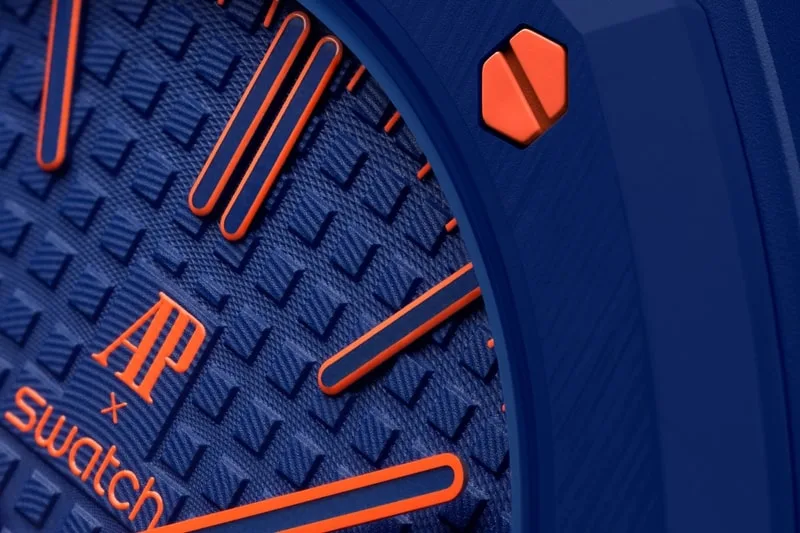 audemars-piguet-x-swatch-la-montre-de-poche-royal-pop/carousel-10.jpg