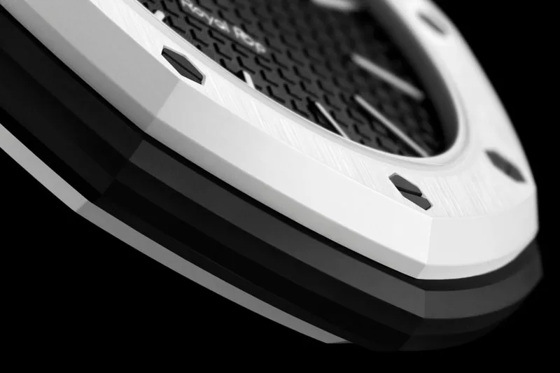 audemars-piguet-x-swatch-la-montre-de-poche-royal-pop/carousel-12.jpg