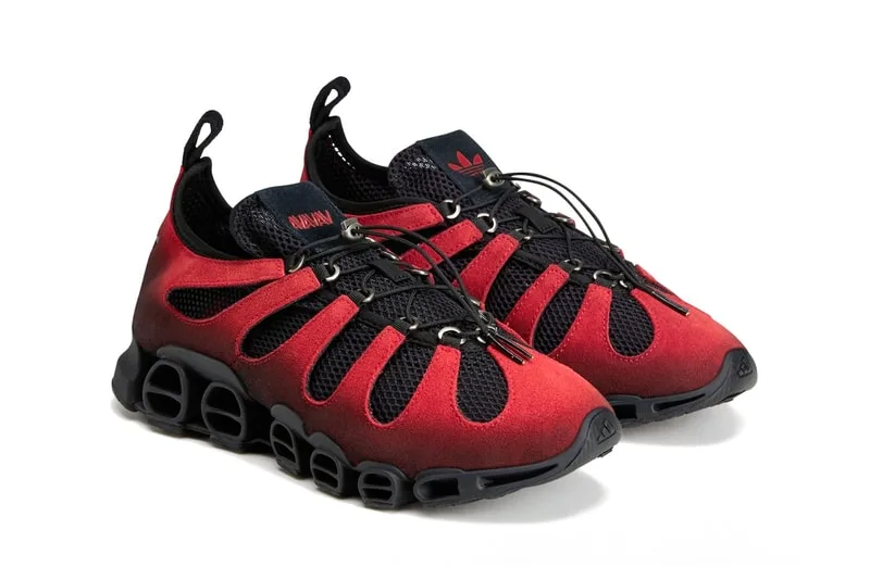 avavav-x-adidas-megaride-une-esthetique-destructuree/carousel-9.jpg