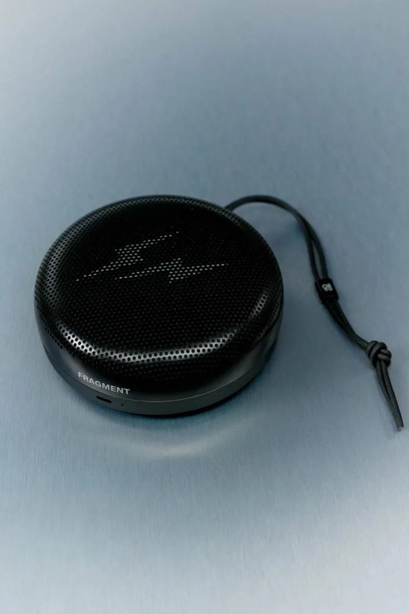 bang-et-olufsen-x-fragment-fusion-du-son-et-du-design/carousel-4.jpg