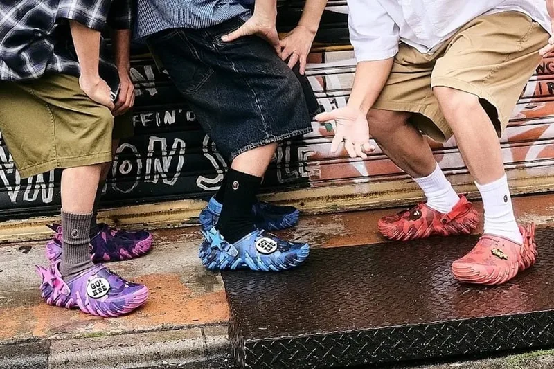 bape-x-crocs-collab-camo-audacieuse/carousel-3.jpg