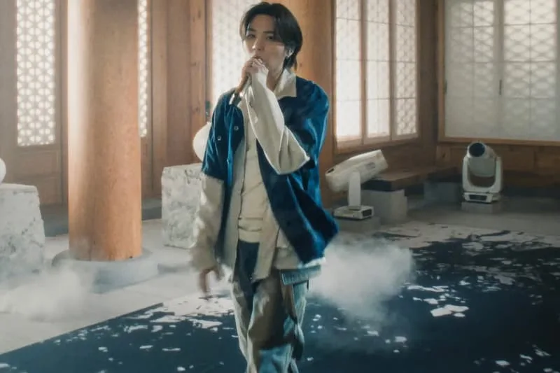 bts-envoute-avec-jiyongkim-dans-une-perf-live-explosive-de-swim/carousel-6.jpg