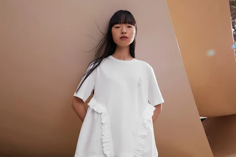cecilie-bahnsen-sallie-a-uniqlo-pour-lete-2026/carousel-5.jpg