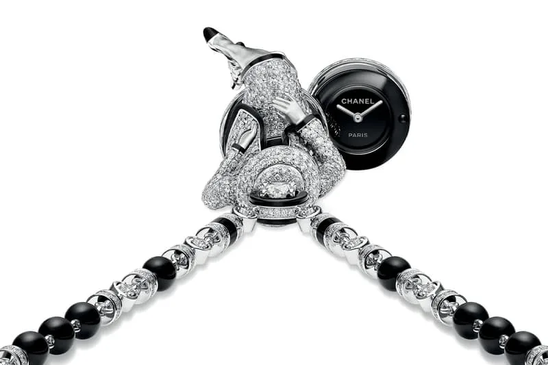 chanel-bouscule-le-luxe-avec-sa-capsule-coco-game/carousel-10.jpg