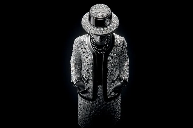 chanel-bouscule-le-luxe-avec-sa-capsule-coco-game/carousel-2.jpg