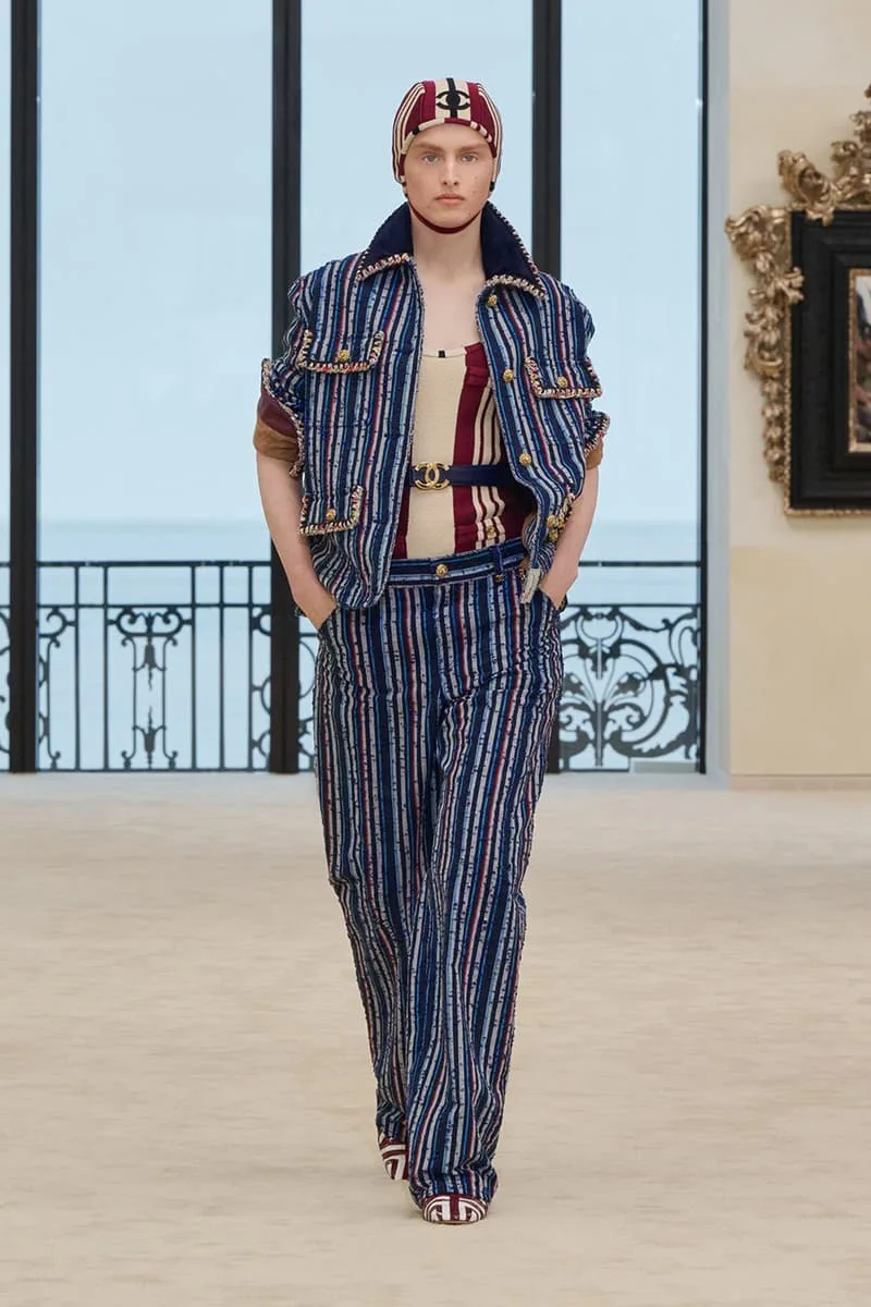 chanel-retrouve-ses-racines-a-biarritz-avec-matthieu-blazy/carousel-9.jpg