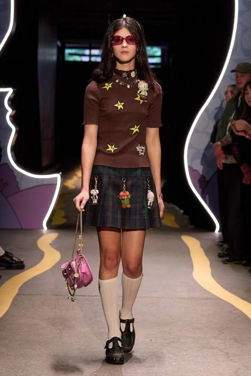 coach-x-brain-dead-capsule-audacieuse-et-ludique/carousel-10.jpg