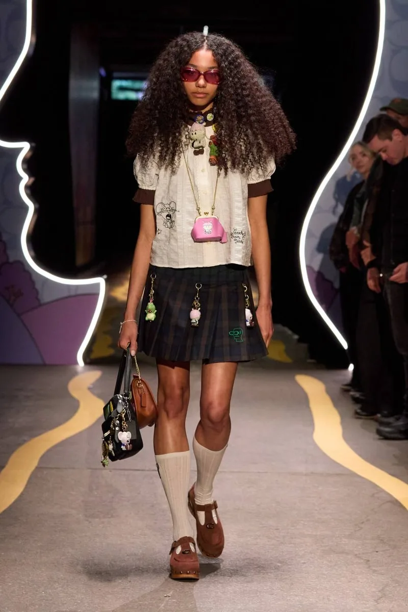 coach-x-brain-dead-capsule-audacieuse-et-ludique/carousel-4.jpg