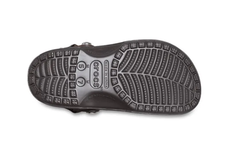 crocs-devoile-sa-collection-star-wars-mandalorian-et-grogu/carousel-10.jpg