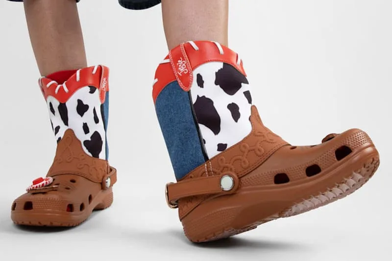 crocs-revisite-toy-story-avec-disney-et-pixar/carousel-2.jpg