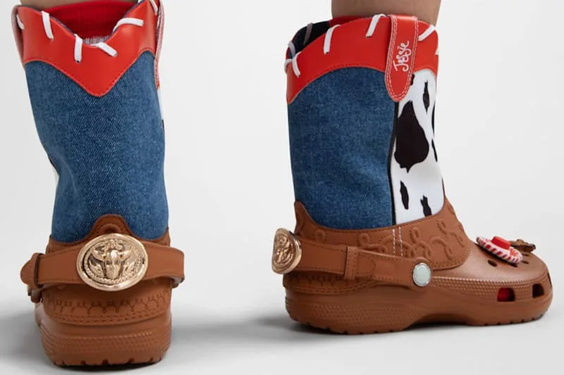 crocs-revisite-toy-story-avec-disney-et-pixar/carousel-4.jpg