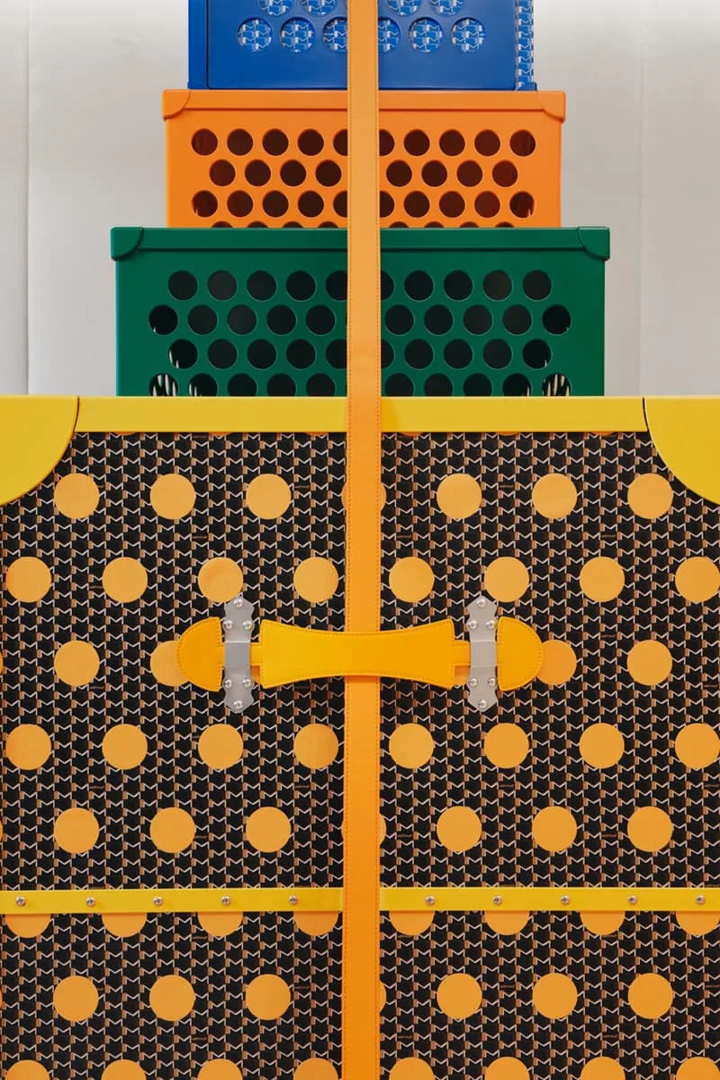 des-malles-moynat-cachent-un-systeme-son-imposant/carousel-3.jpg