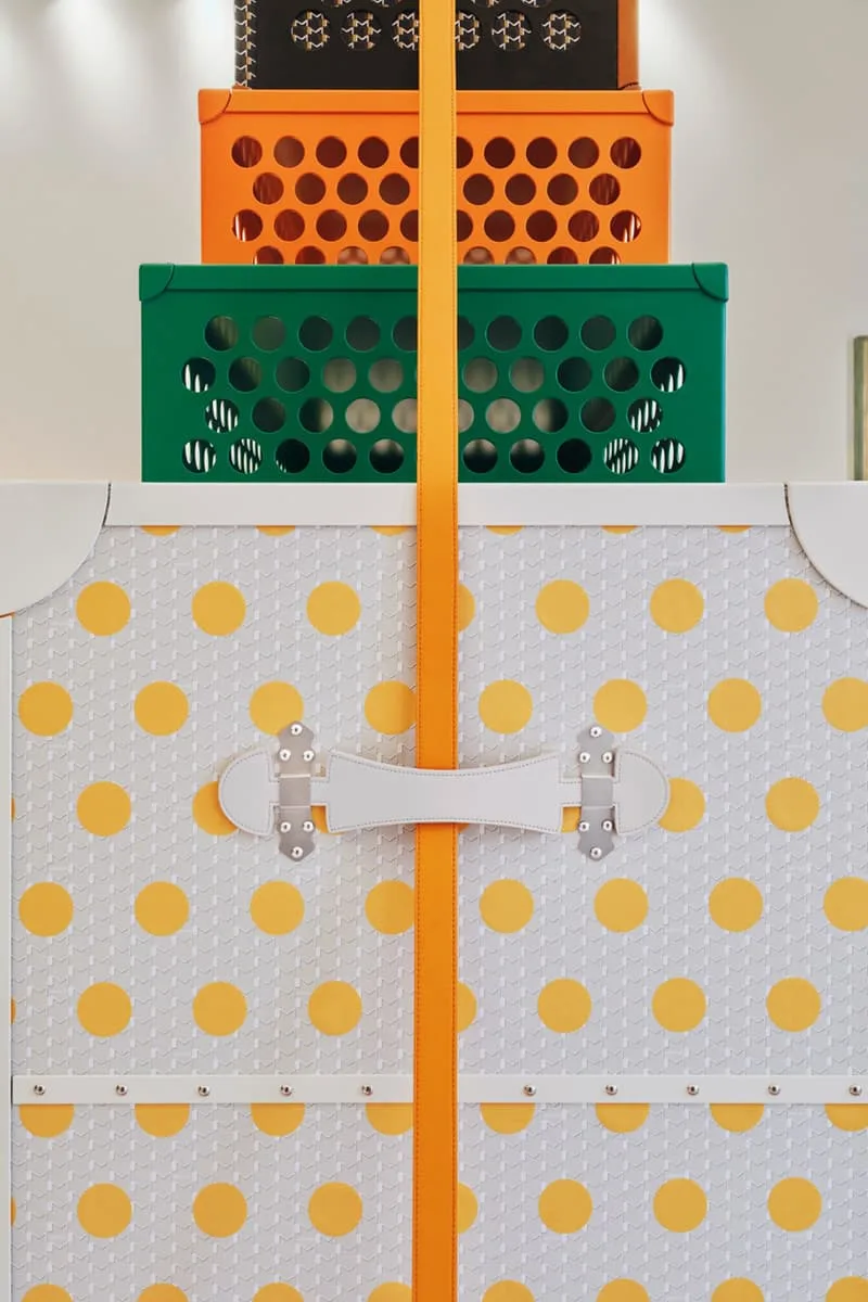 des-malles-moynat-cachent-un-systeme-son-imposant/carousel-5.jpg