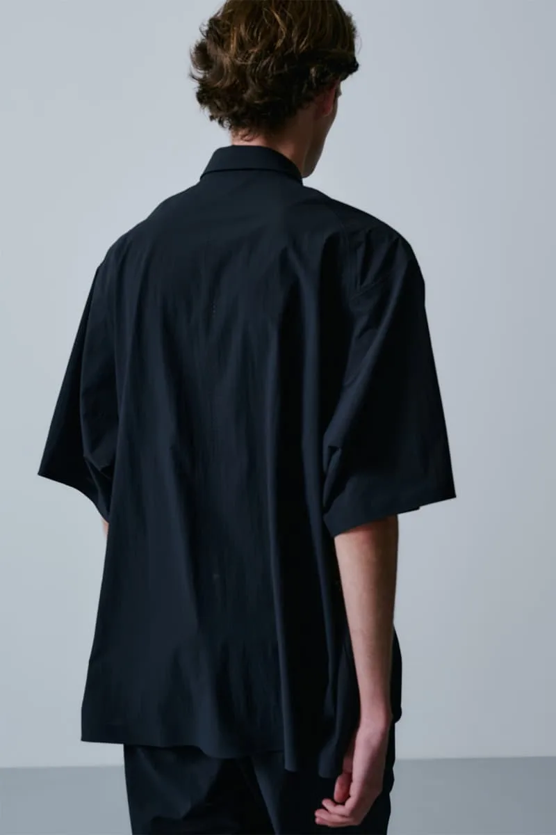 descente-et-graphpaper-une-nouvelle-capsule-a-la-coupe-libre/carousel-2.jpg
