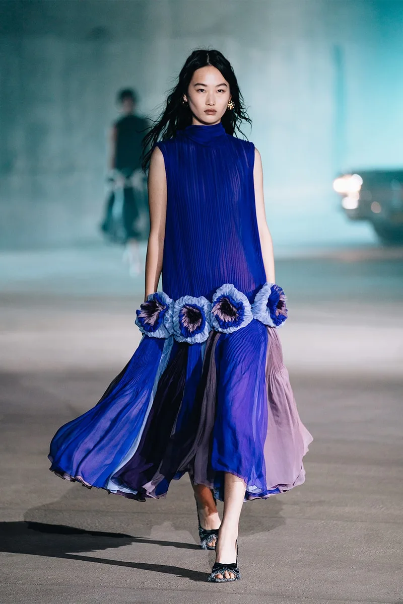 dior-cruise-2027-audace-hollywoodienne-a-lacma/carousel-1.jpg