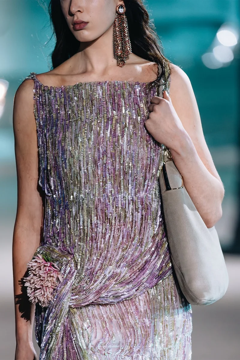 dior-cruise-2027-audace-hollywoodienne-a-lacma/carousel-15.jpg