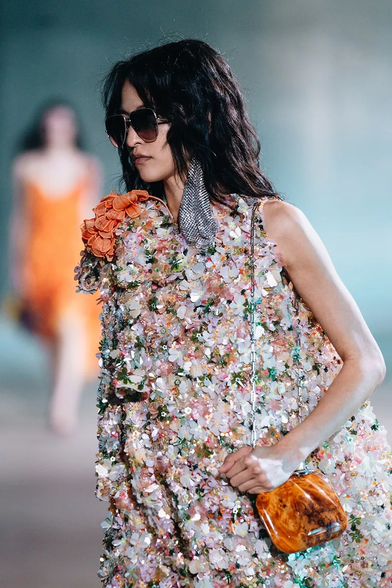 dior-cruise-2027-audace-hollywoodienne-a-lacma/carousel-7.jpg