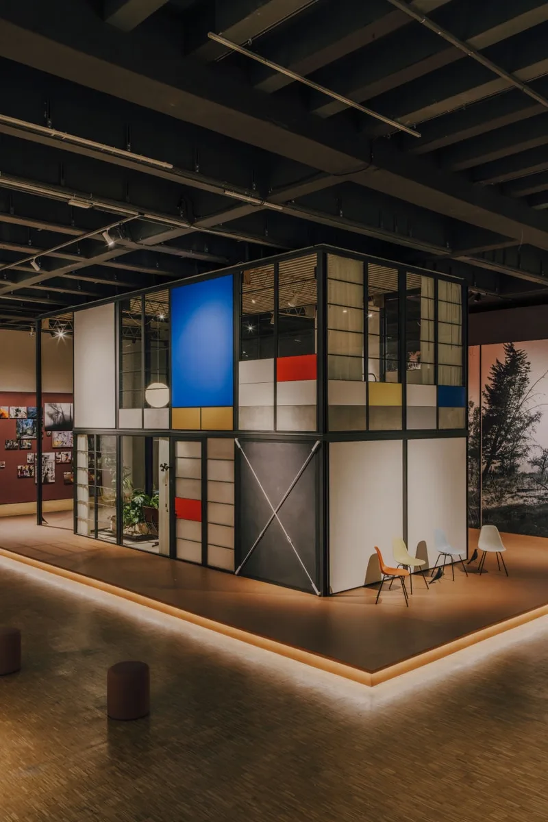 eames-pavilion-system-revolution-du-modulaire/carousel-1.jpg