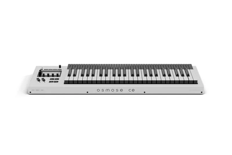 Clavier Osmose CE avec design moderne et touches noires et blanches