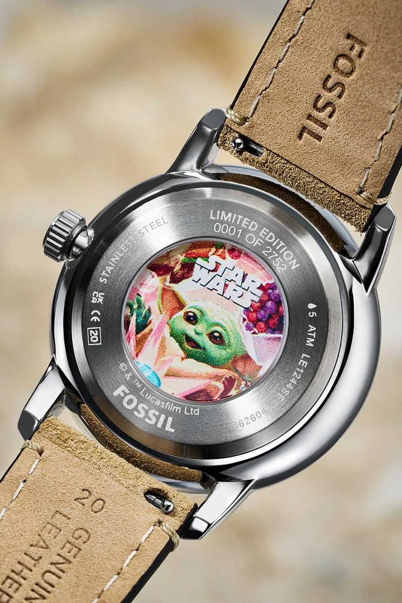 fossil-et-star-wars-des-montres-inspirees-par-lunivers-mandalorien/carousel-3.jpg