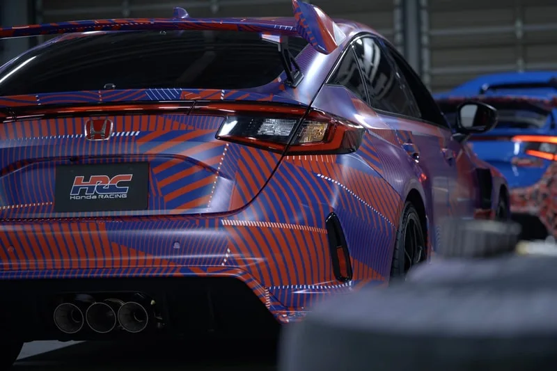 honda-civic-type-r-revolution-inspiree-par-la-course/carousel-6.jpg