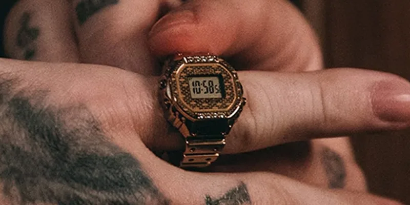 j-balvin-x-casio-une-montre-bague-en-edition-limitee/carousel-8.jpg